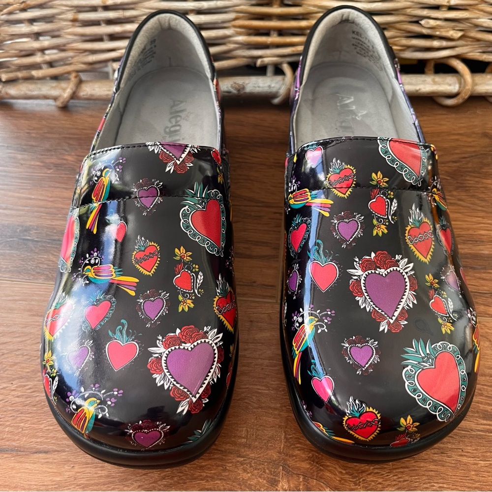 Algeria kel slip on shoes with heart design